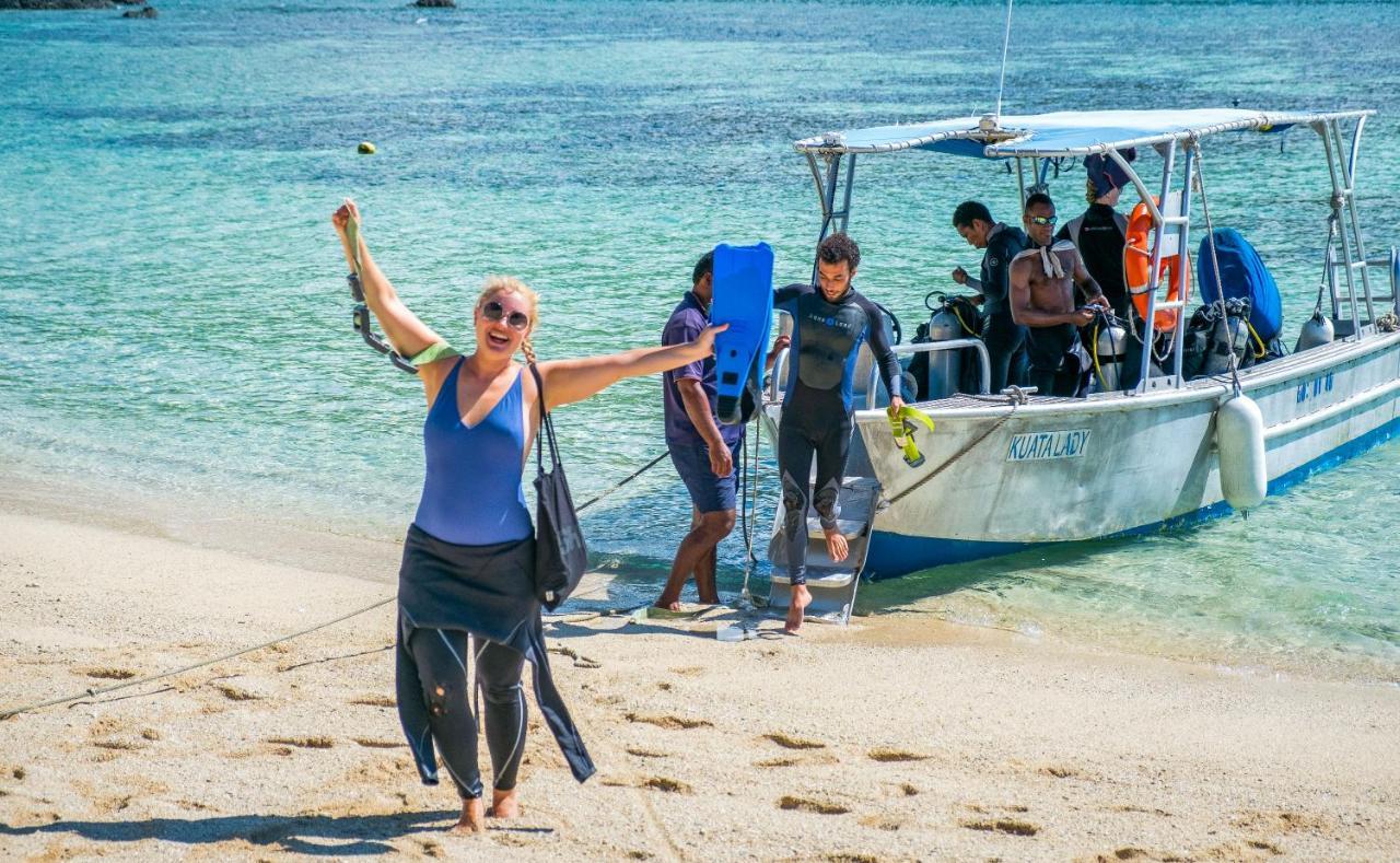 Barefoot Kuata Island Resort Eksteriør bilde