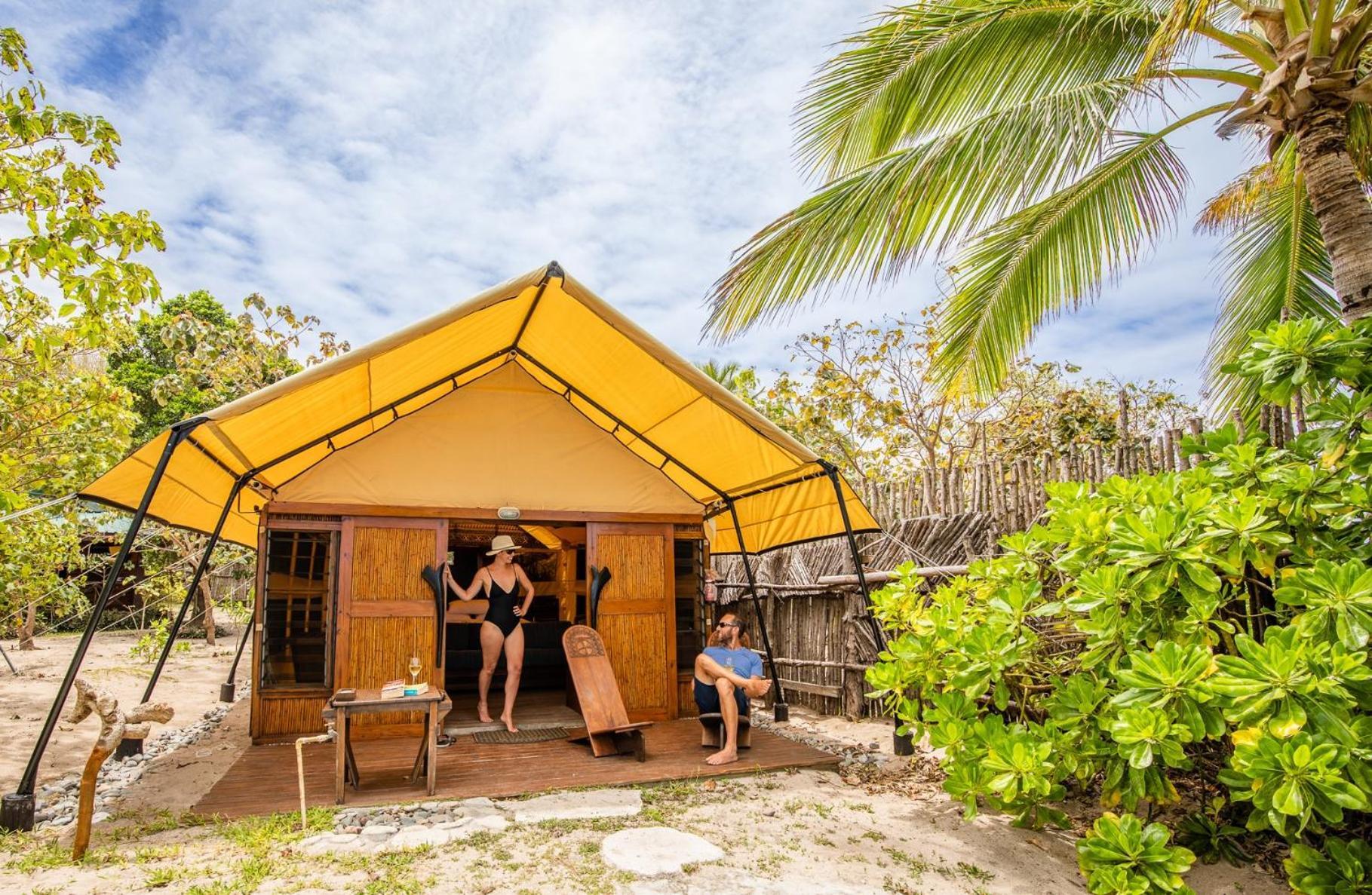 Barefoot Kuata Island Resort Eksteriør bilde